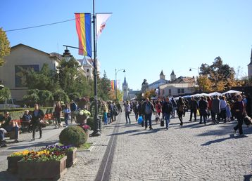 servicii publice iasi hram sf. parascheva