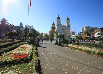 servicii publice iasi hram sf. parascheva